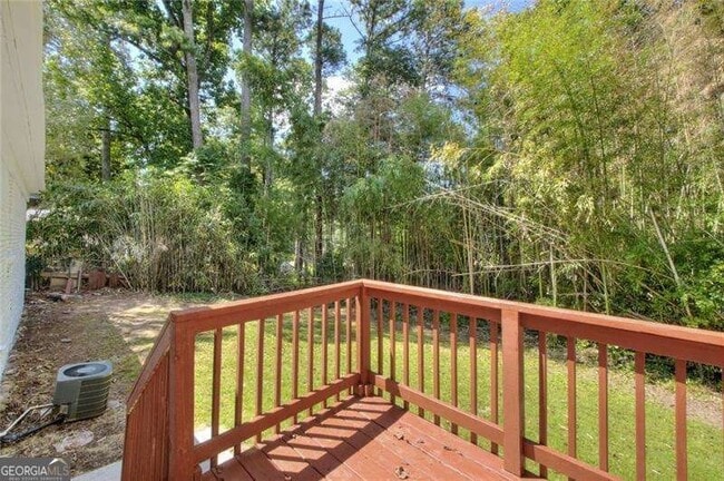 Building Photo - 3946 Green Oak Dr