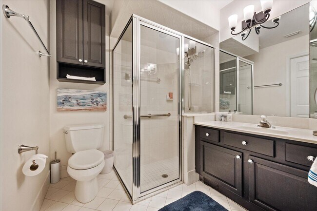 Building Photo - 2216 Las Casitas Dr