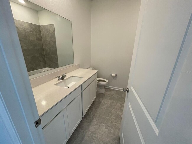 Building Photo - 608 Daring Dr