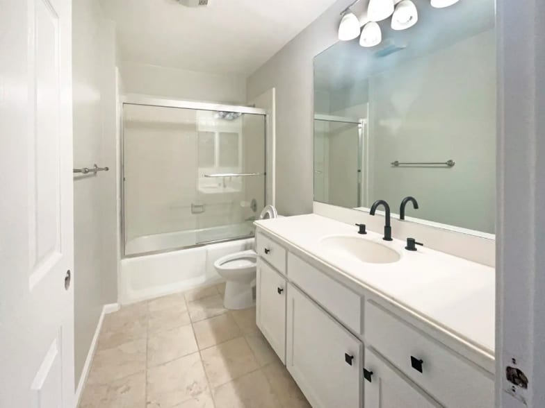 Building Photo - 2644 La Costa Ave