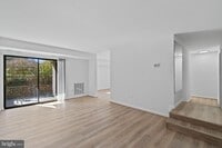 Building Photo - 13 Silverwood Cir