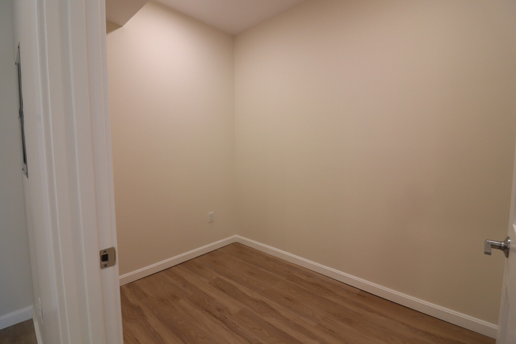 Building Photo - 458 Washington St