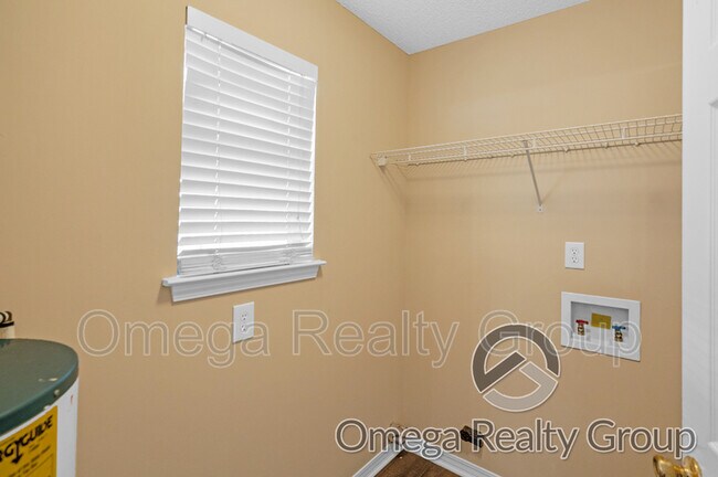 Building Photo - 519 Kimberly Dr
