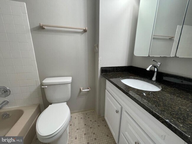 Building Photo - 13208 Fireside Ct