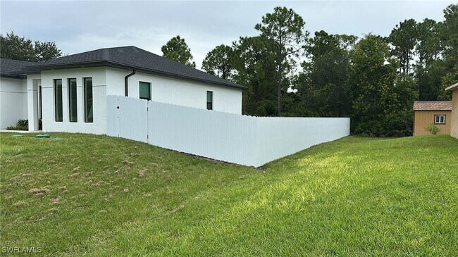 Building Photo - 3420 28th St W