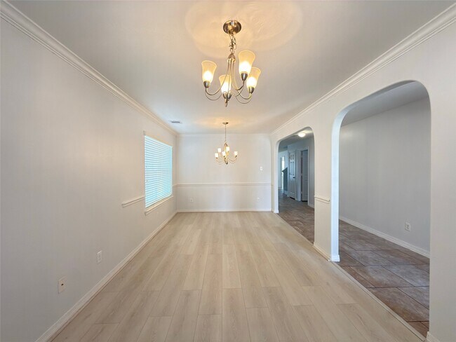 Building Photo - 4127 Longmont Hills Ln