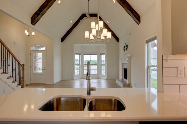 Building Photo - Custom Build in Sango.  Wow Factor