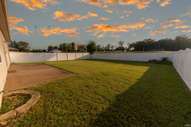 Building Photo - 8838 Hedgewood Ct
