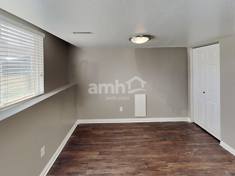 Building Photo - 3153 W 5025 S