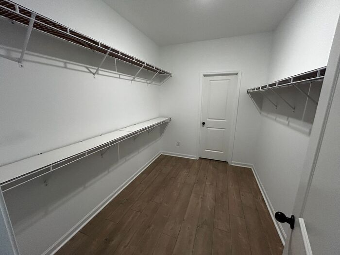 Building Photo - 8152 Warbler Wy