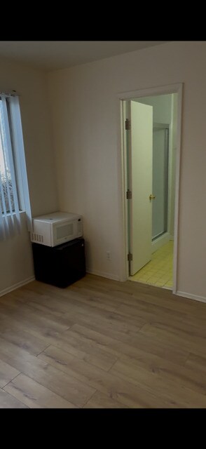 Building Photo - 11017 Strathmore Drive, Los Angeles