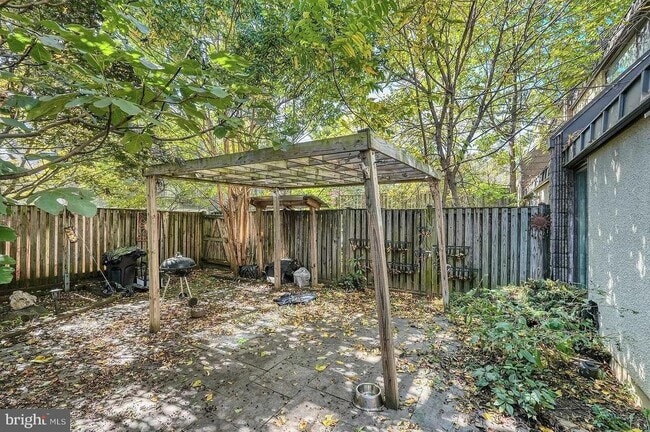 Building Photo - 2311 Pennyroyal Terrace