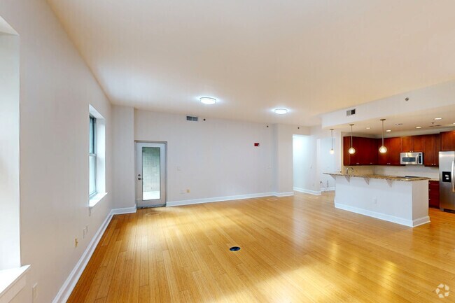 2BR,2.5BA-1,568SF - 618 N Boylan Ave