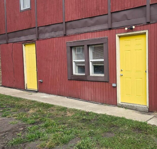 Building Photo - 2313 Georgia St