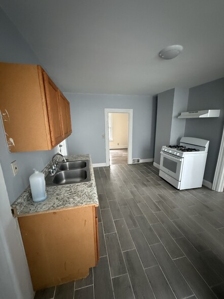 Building Photo - 1119 Saint Vincent St