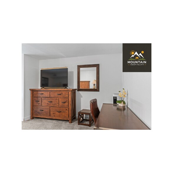 Building Photo - 1869 Dale Ridge Ave