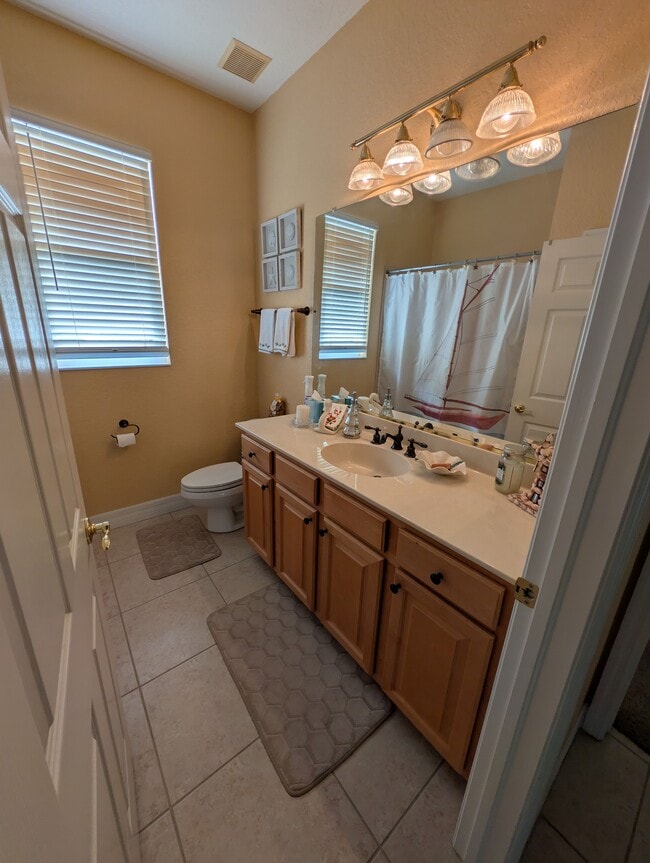 Building Photo - 718 Bunker View Dr