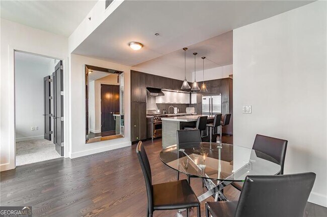 Building Photo - 1820 Peachtree St NW