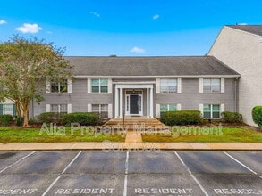 Building Photo - 4329 Plaza Gate Ln S