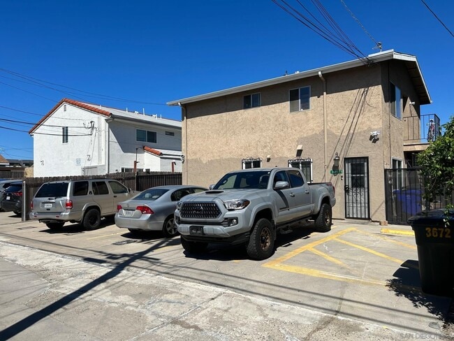 Building Photo - 3672 Bancroft St