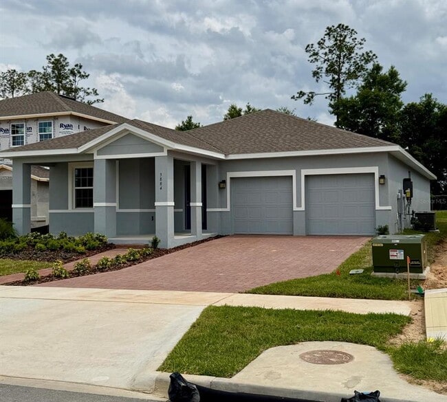Building Photo - 3884 Isle Royal Pl