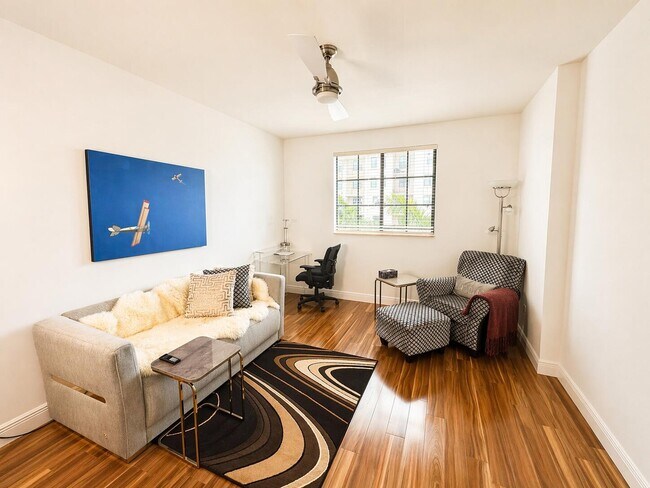 Building Photo - 233 S Federal Hwy