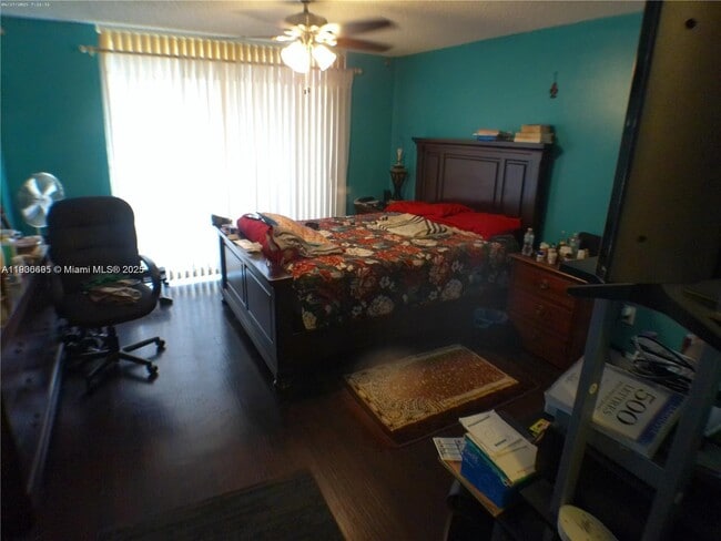 Building Photo - 430 NW 214th St