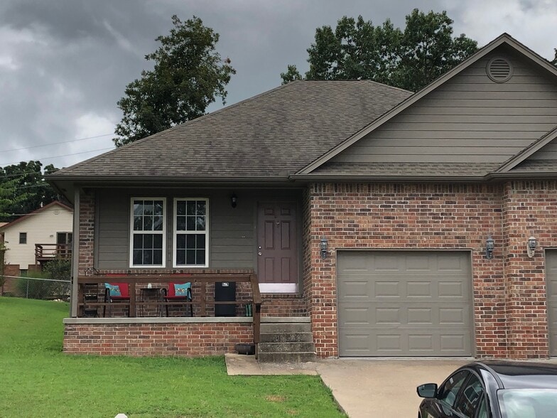 Unit #1 - 610 Rolling Hills Dr