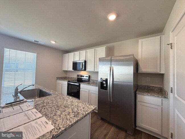 Building Photo - 345 Anconas Blvd