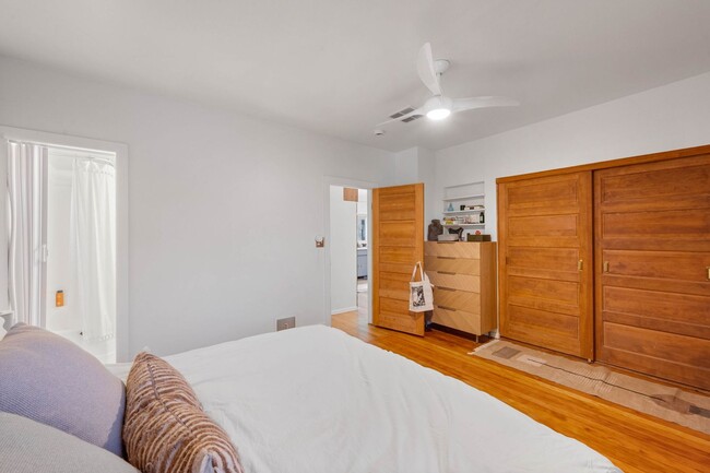 Building Photo - 2BD, 2BA South Denver Home with Bonus Room...