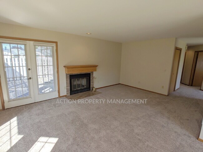 Building Photo - 3 bed 2 bath in Sherwood Village