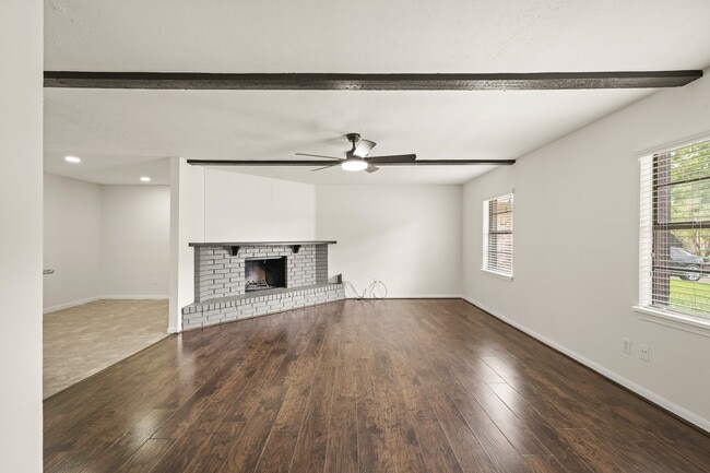 Building Photo - 6711 Pickett Dr