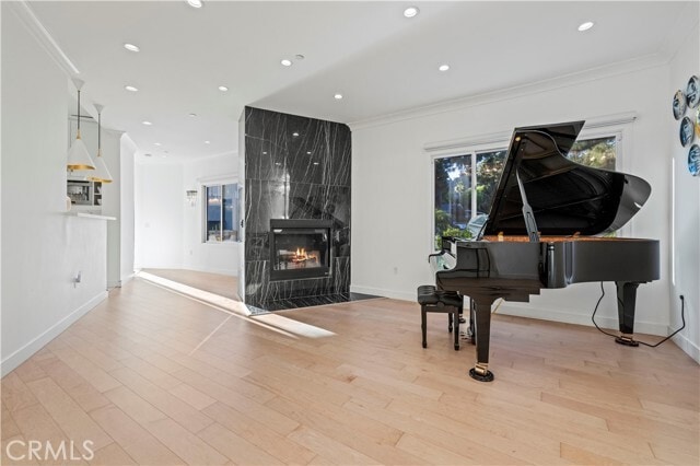 Building Photo - 4000 Bouquete St