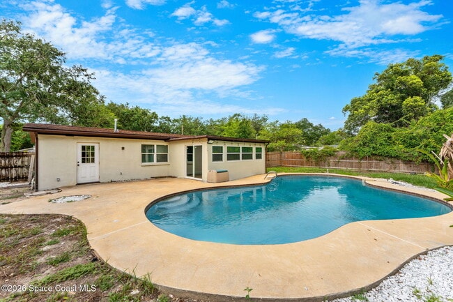 Building Photo - 2426 Clemson Dr