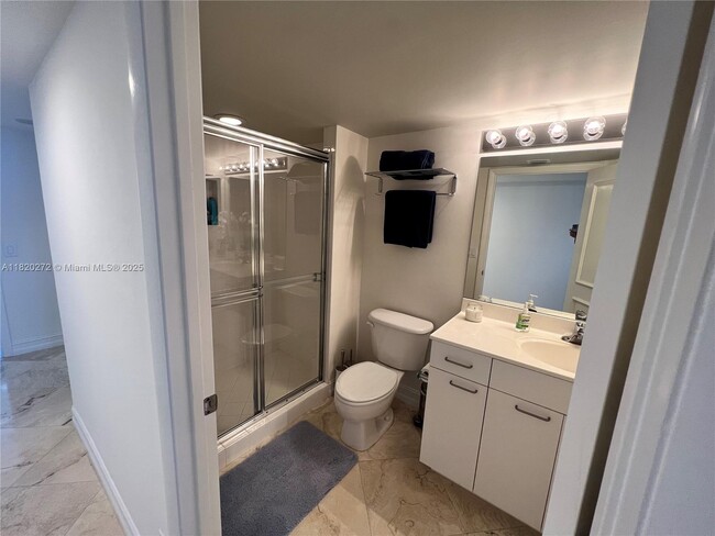 Building Photo - 21055 Yacht Club Dr
