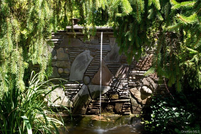 Building Photo - 42 Lake Pleasant Rd