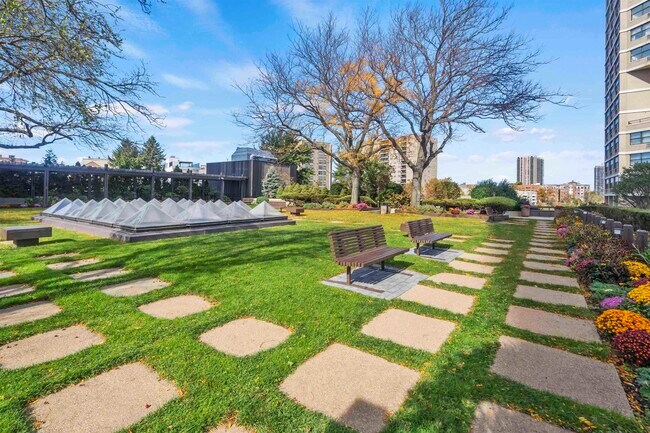 Building Photo - 7004 BLVD E