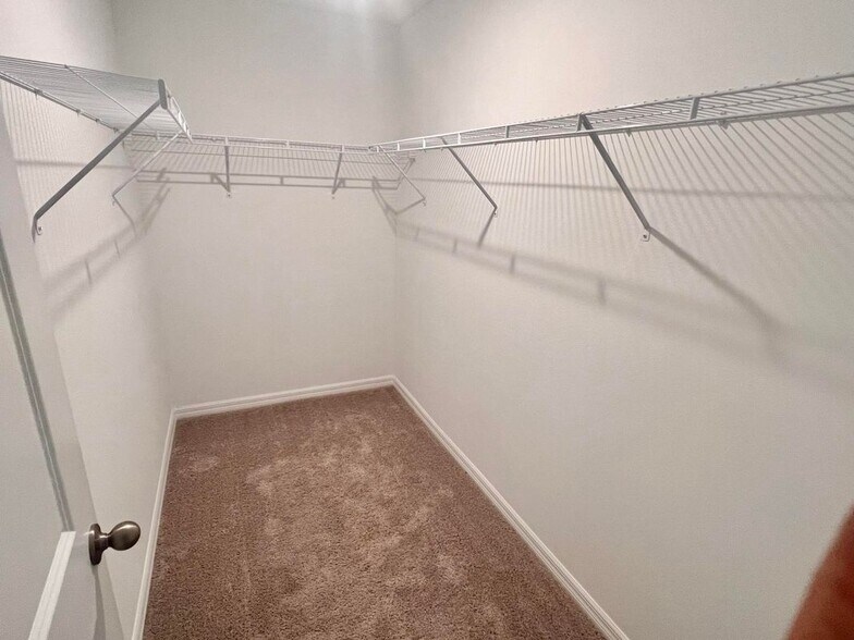 Building Photo - 17125 Blowfish Dr