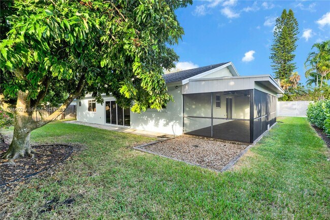 Building Photo - 10514 SW 127th Ct