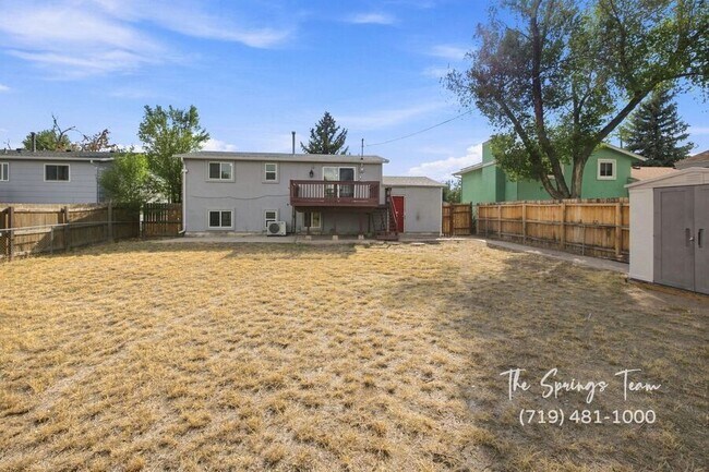 Building Photo - 1495 Prado Dr