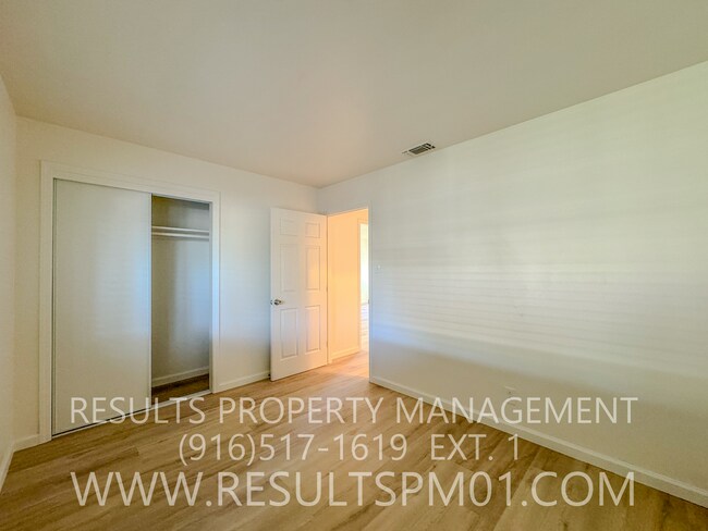 Building Photo - Completely remodeled 4 Bedroom home