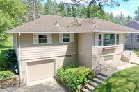 Building Photo - 1452 13th Ave NW