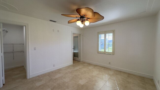 Building Photo - Lakefront 2BR Home in 55+ Leisureville Community