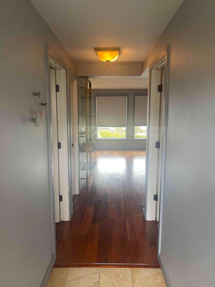 Building Photo - 1715 Rainier St