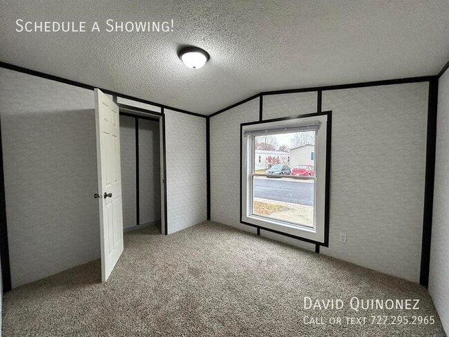 Building Photo - 4614 E Old Trail Rd