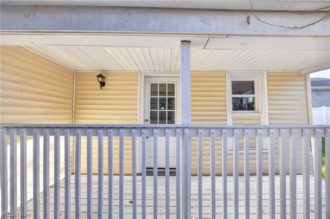 Building Photo - 1566 Winchester Ave