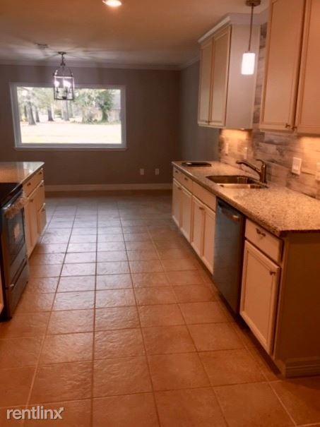 Building Photo - 3 br, 2 bath House - 13590 Rolling Hills Dr