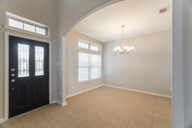 Building Photo - 8 Florentino Vine Pl