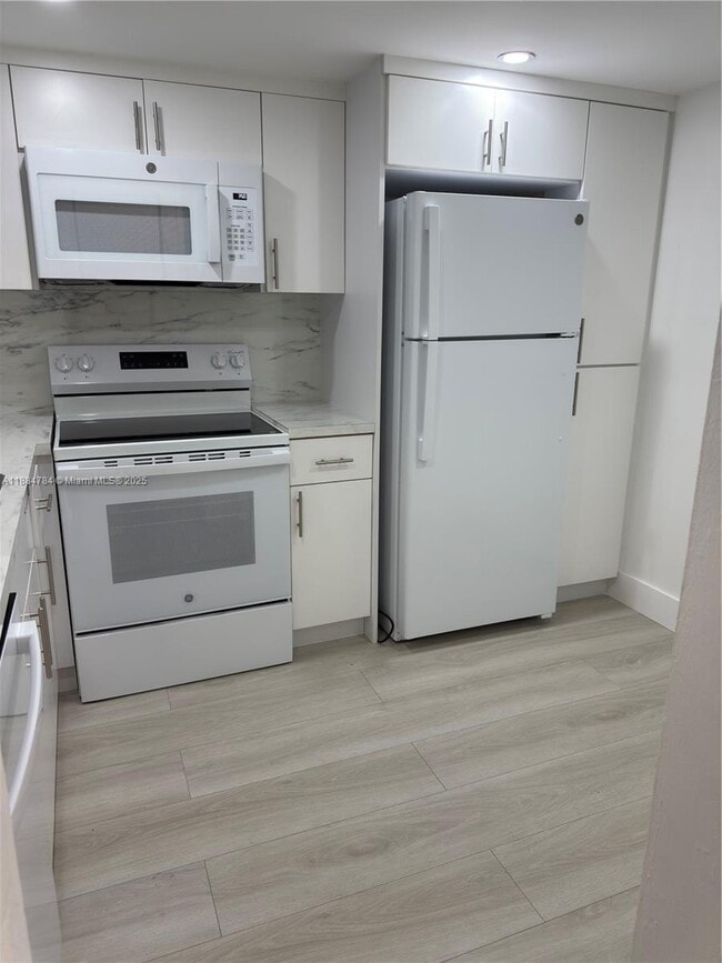 Building Photo - 11291 SW 88th St