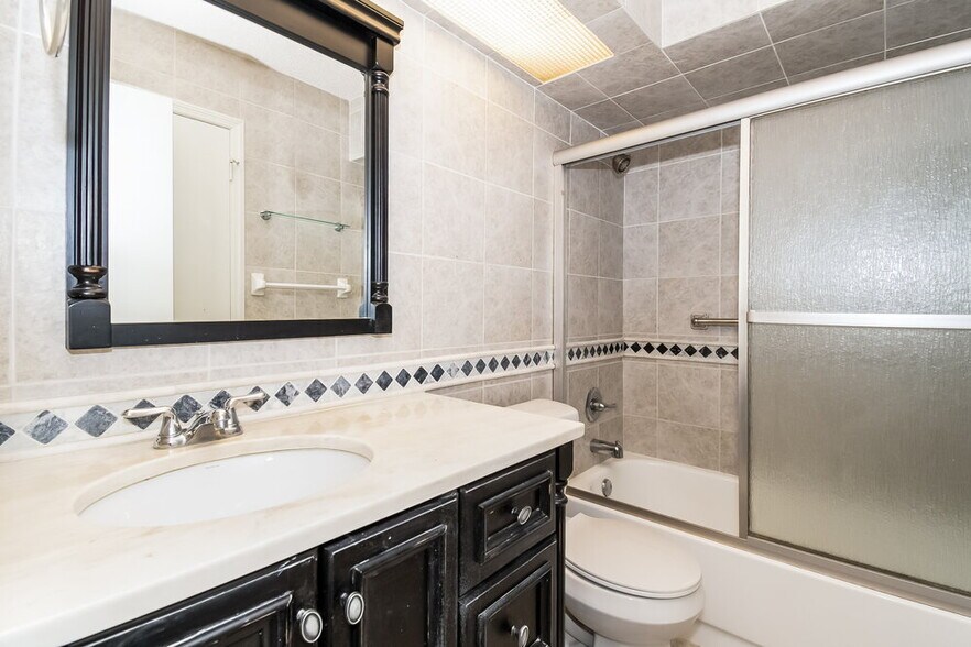 Building Photo - 7039 Eagles Perch Dr